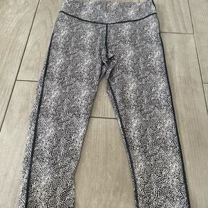 Gap Chic Animal Print Leggings